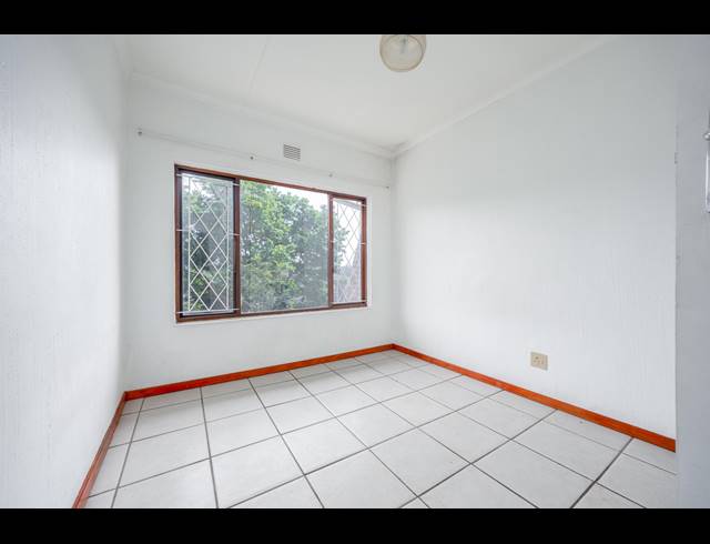 3 BEDROOM DUPLEX FOR SALE IN THE WOLDS